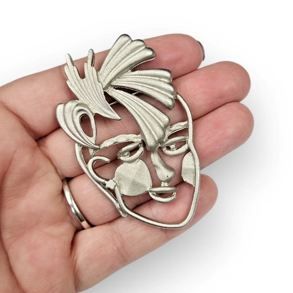 Modernist Face Brooch Lady With Hat Brushed Silver Tone Open Work Vintage 2 5/8